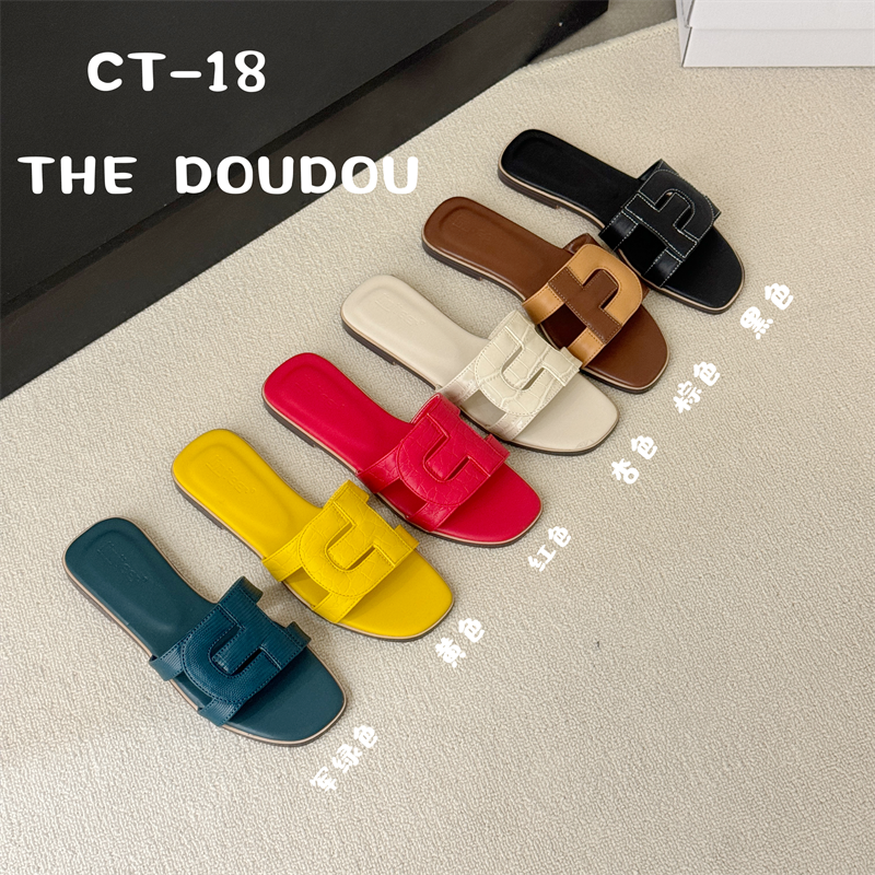 2025 Summer New Flat Slippers for Women Roman Sandals with Lock Design Fairy Style One-Band Slippers