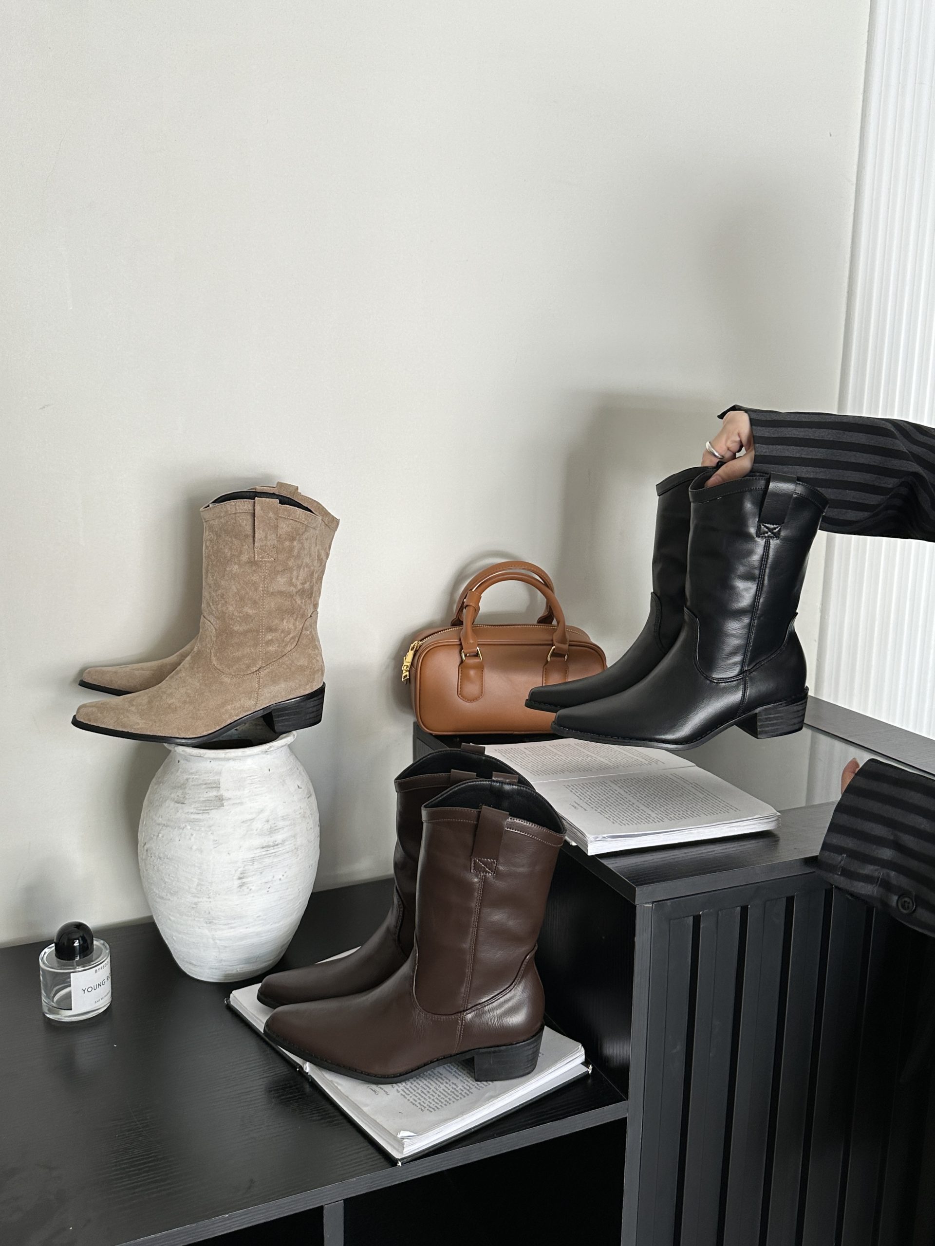 SIZHUONI Retro Chunky Heel Mid-Calf Western Cowboy Boots for Women 2024 Winter Short Boots
