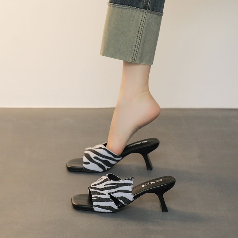 Soft Leather Zebra Print Furry Open Toe Slippers for Women Fashion Flat Sandals